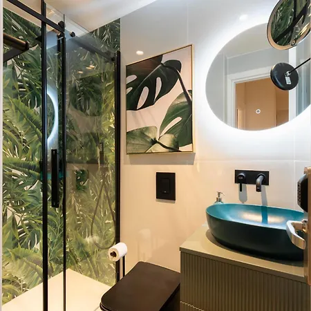 Termini Luxury 12 Beds *