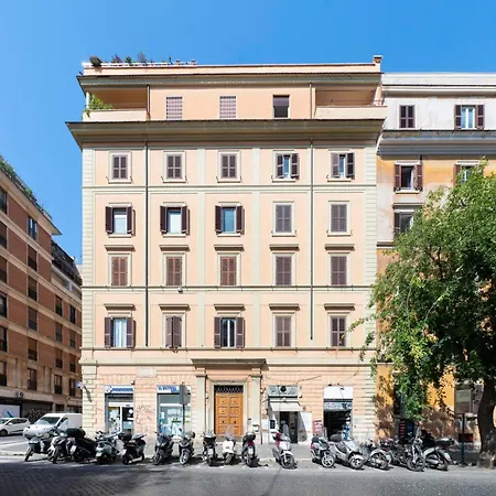 Termini Luxury 12 Beds דירה רומא