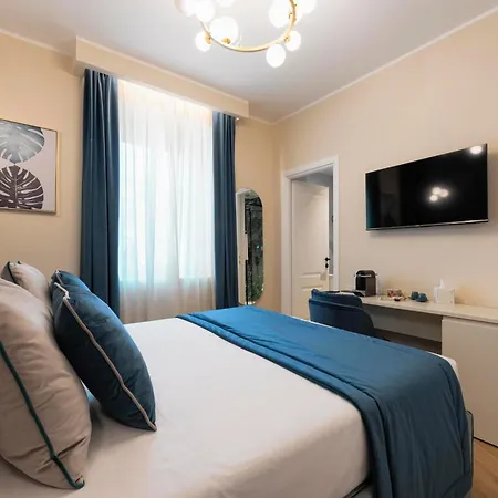 Termini Luxury 12 Beds *