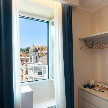Termini Luxury 12 Beds *